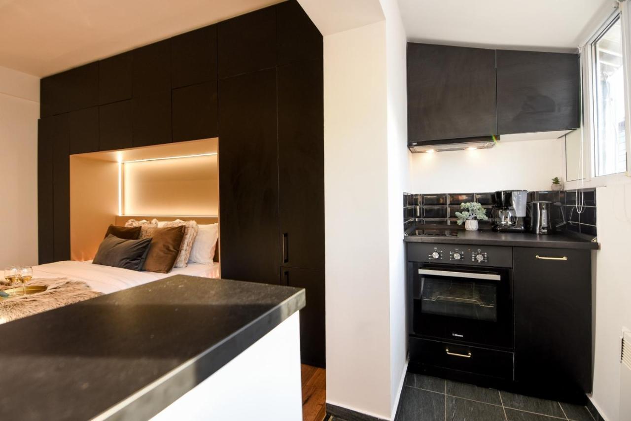 Calea Victoriei Modern Studio - Escape In The City Center Bucharest Exterior photo