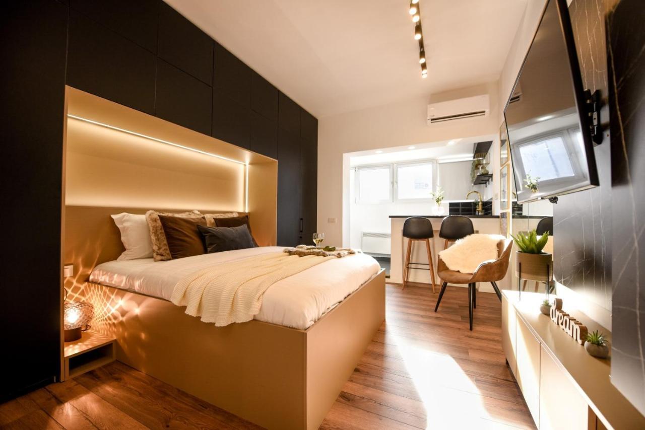 Calea Victoriei Modern Studio - Escape In The City Center Bucharest Exterior photo