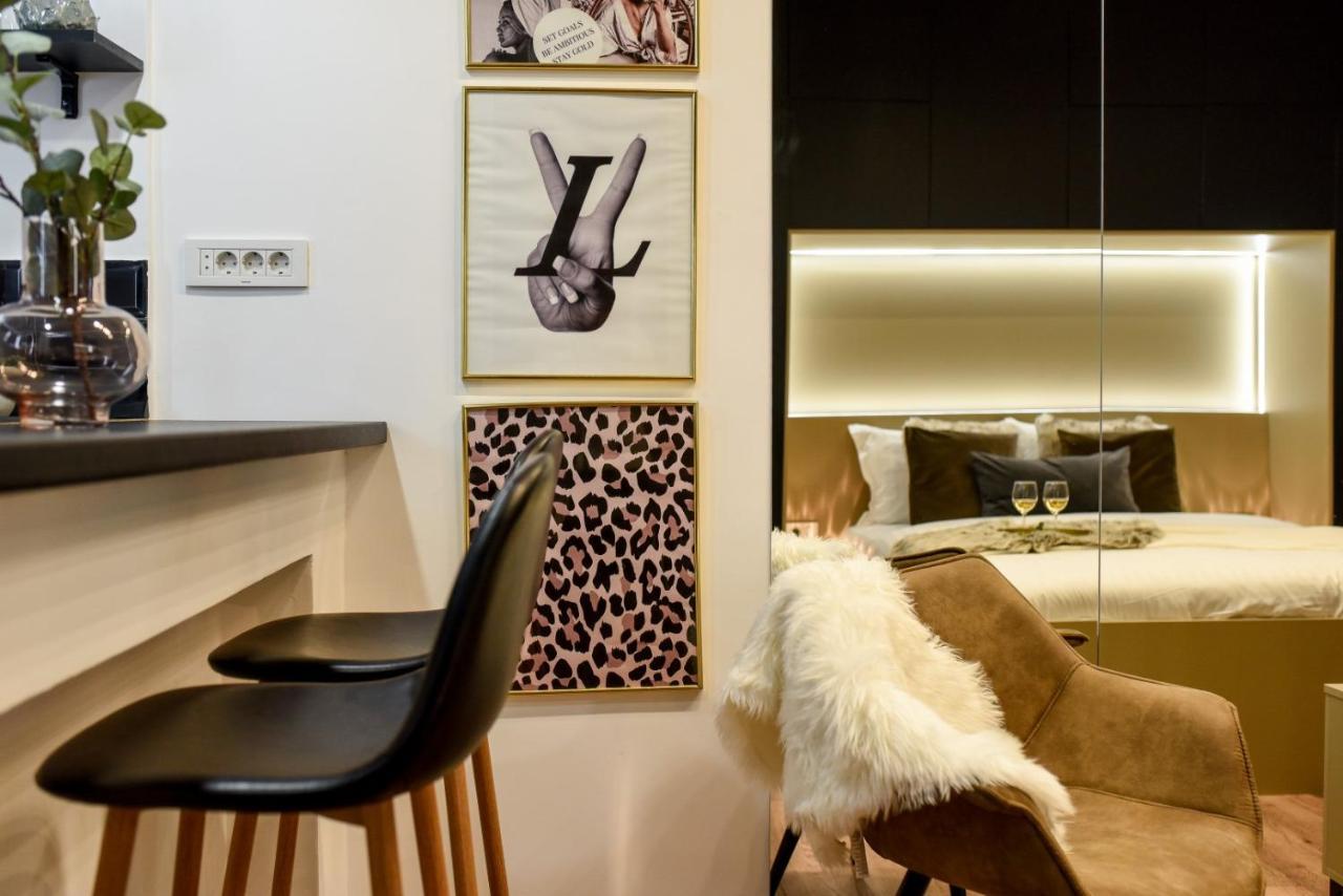 Calea Victoriei Modern Studio - Escape In The City Center Bucharest Exterior photo